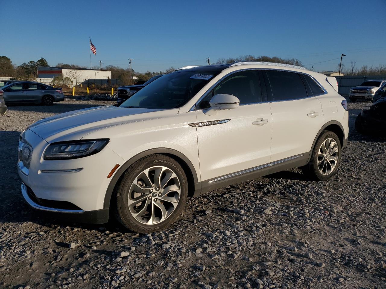 2022 Lincoln Nautilus - Image 1