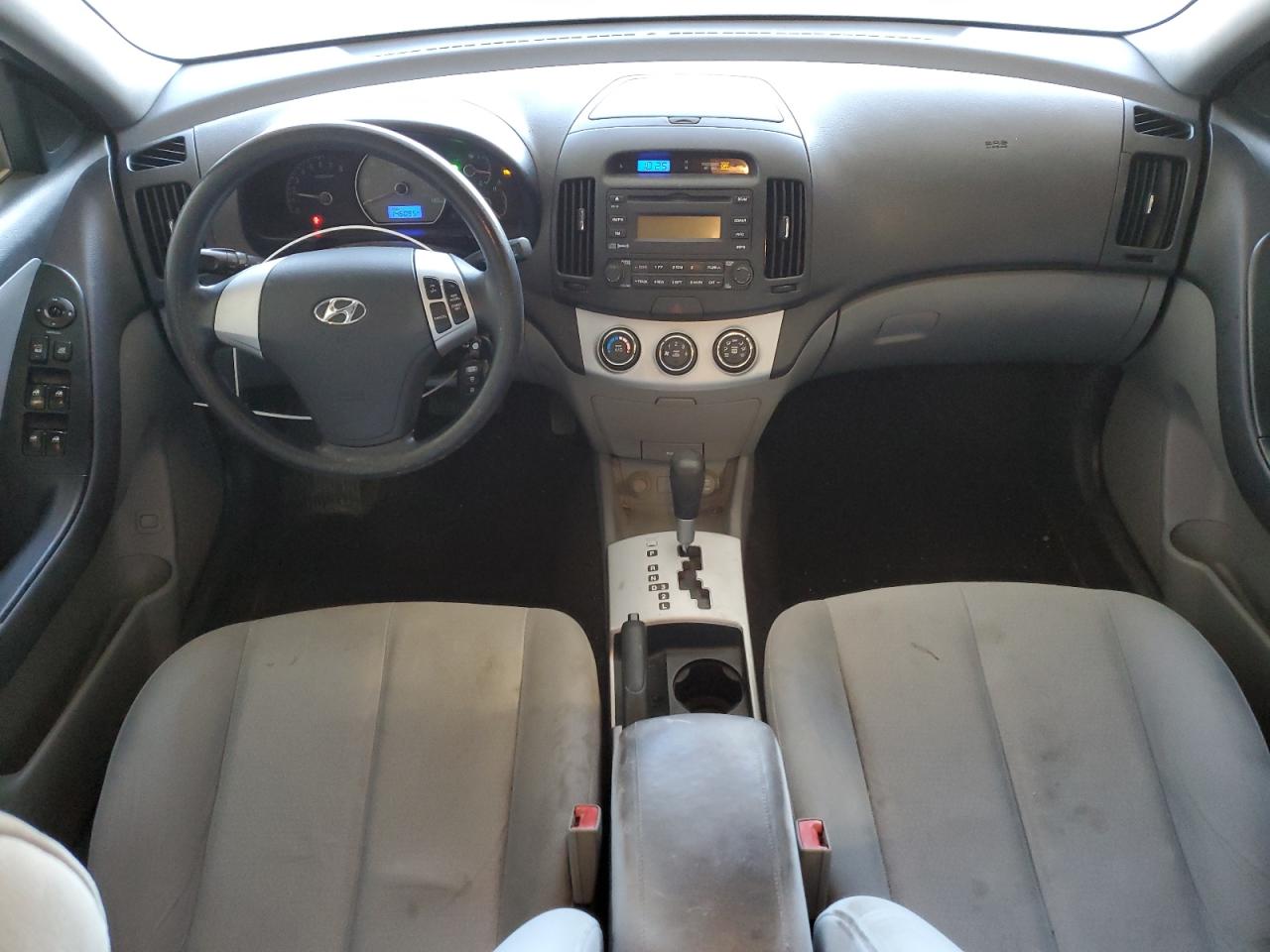 2009 Hyundai Elantra - Image 8