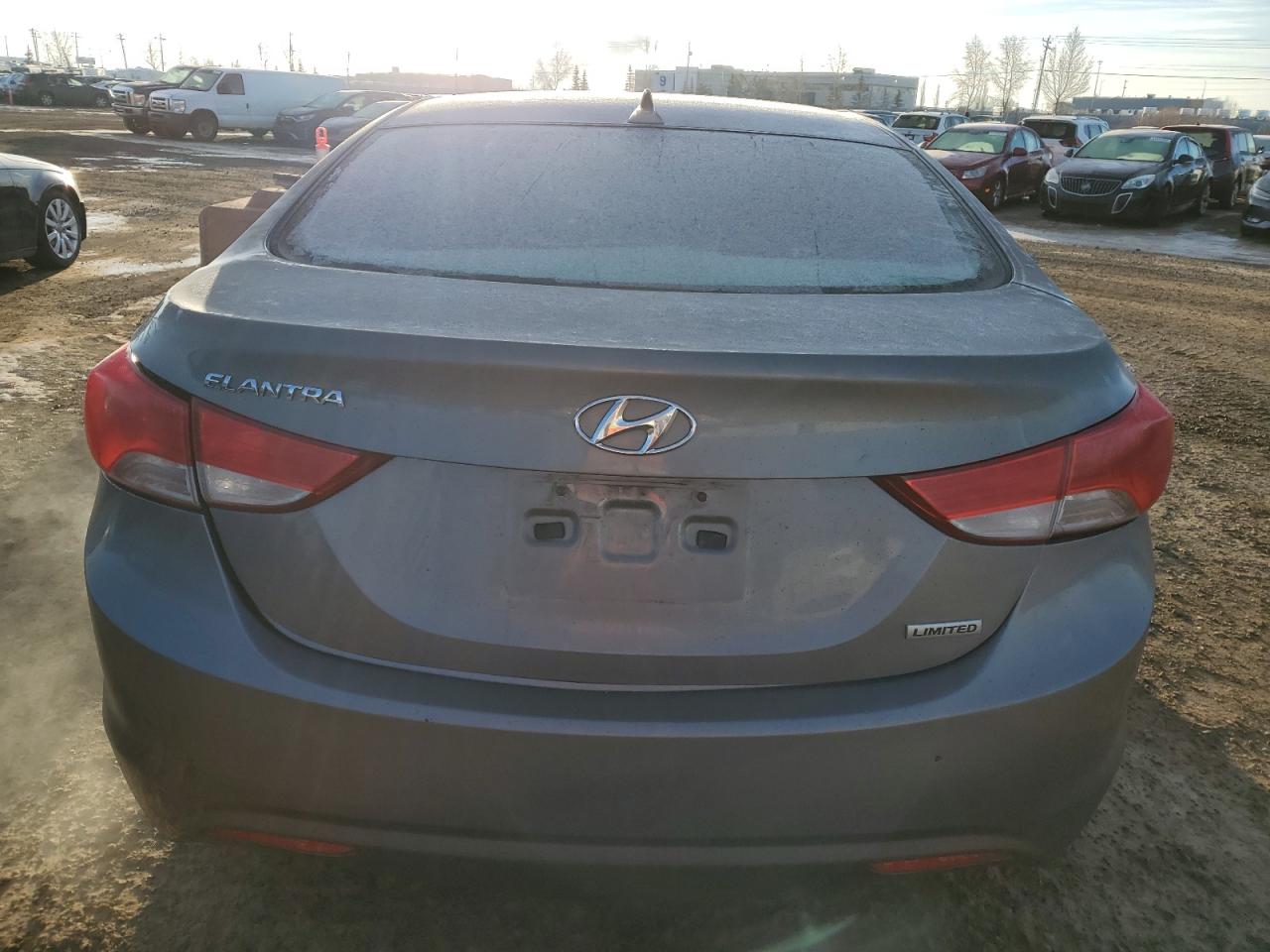 2013 Hyundai Elantra - Image 6