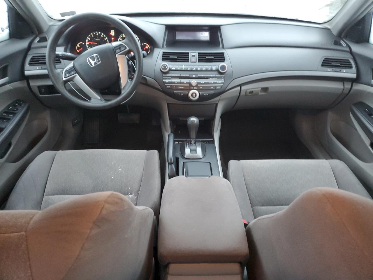 2009 Honda Accord - Image 8