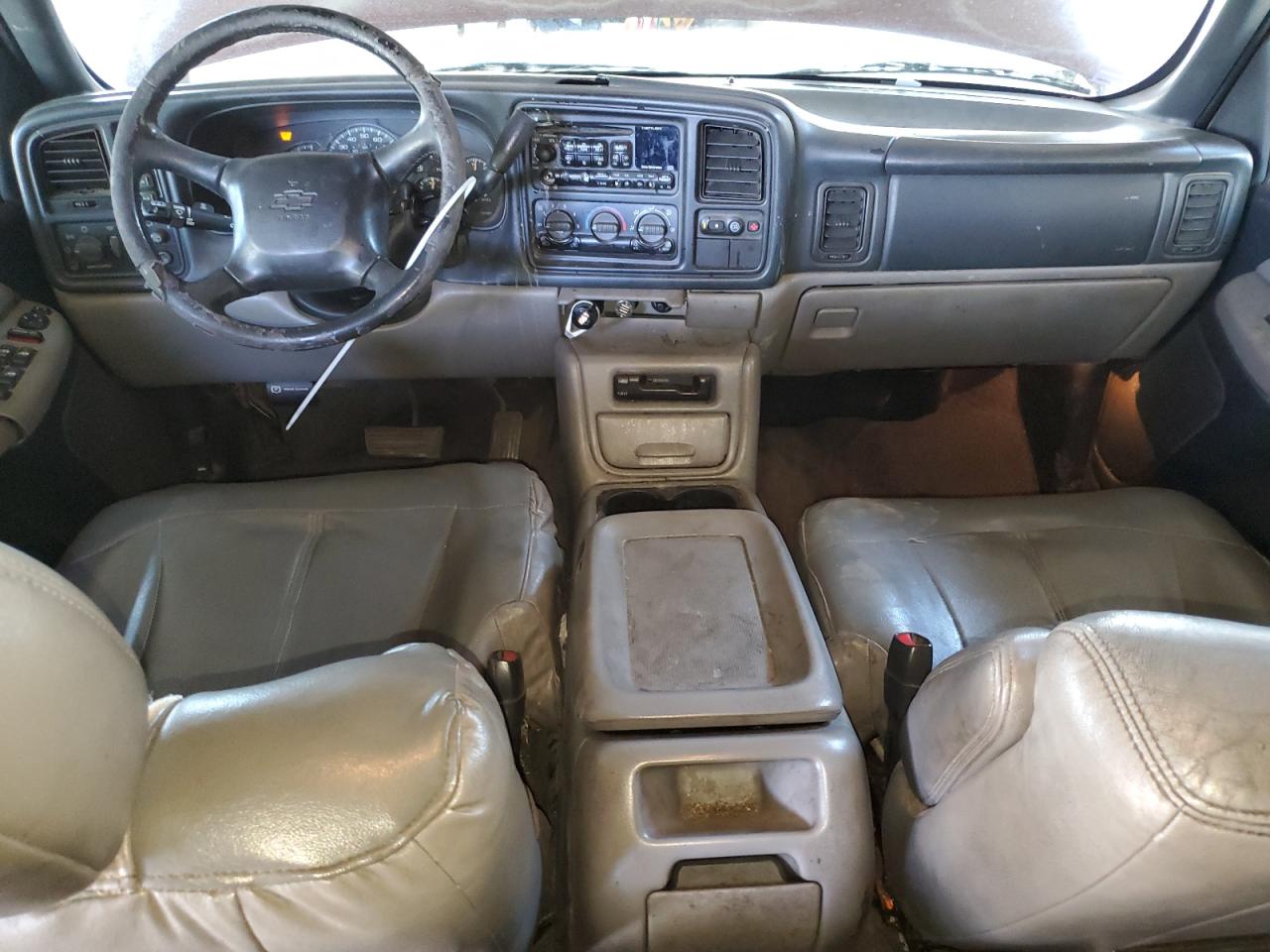 2001 Chevrolet Tahoe - Image 8