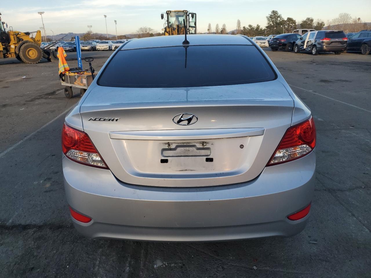 2013 Hyundai Accent - Image 6