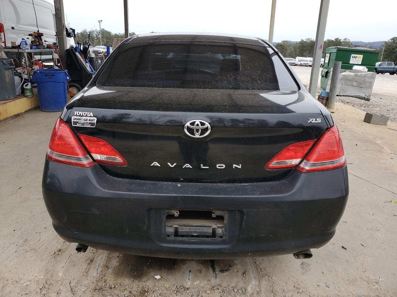 2005 Toyota Avalon - Image 6