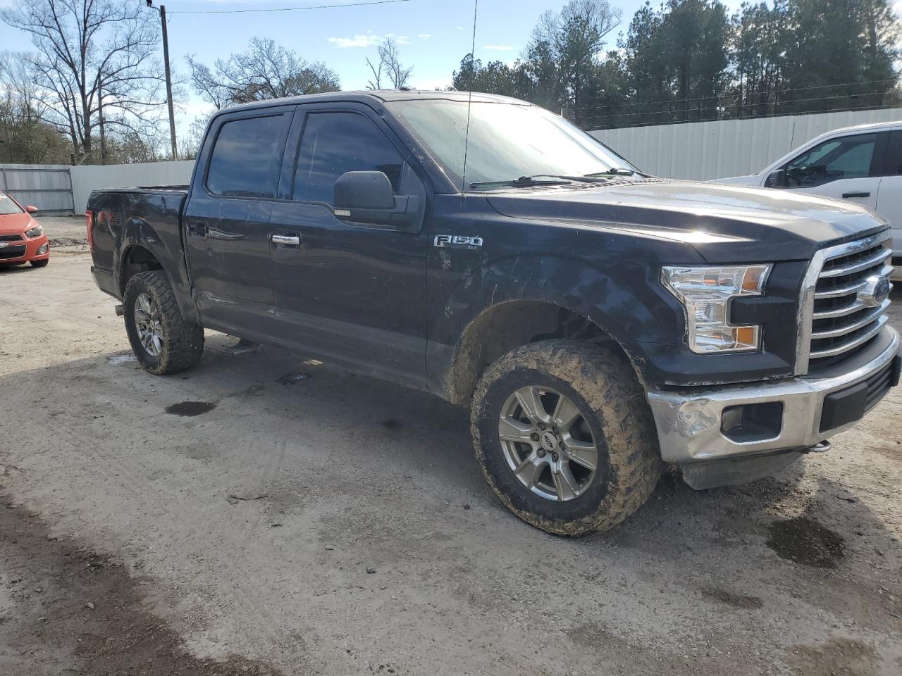 2015 Ford F-150 - Image 4