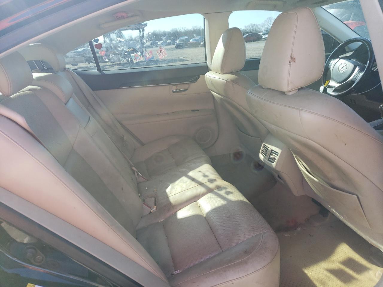 2014 Lexus ES - Image 11