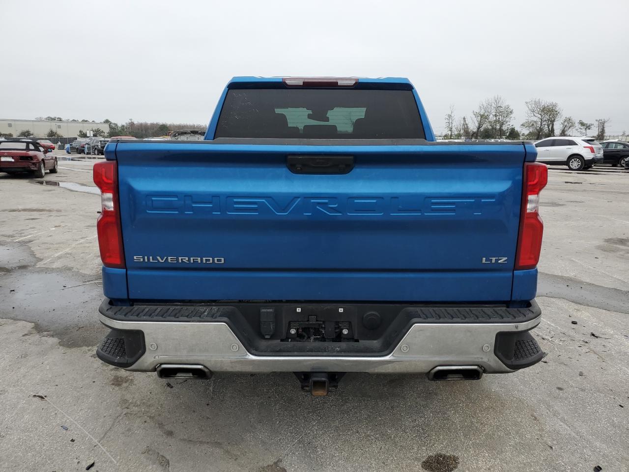 2022 Chevrolet Silverado - Image 6