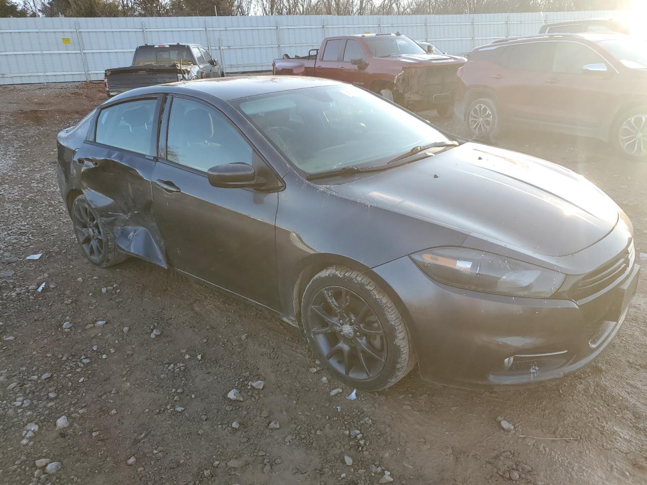 2016 Dodge Dart - Image 4