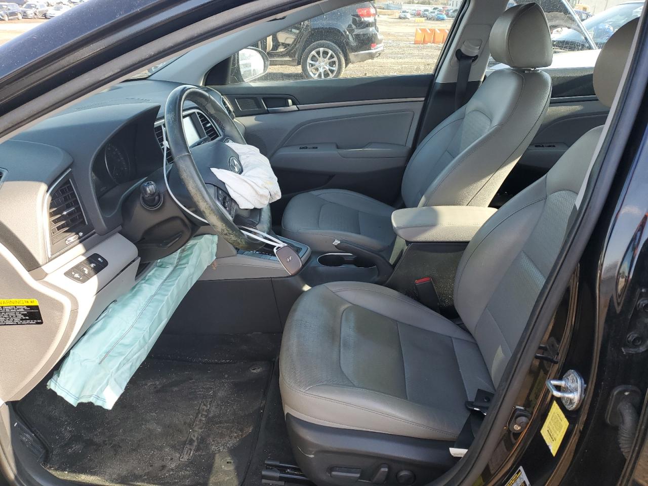 2017 Hyundai Elantra - Image 7