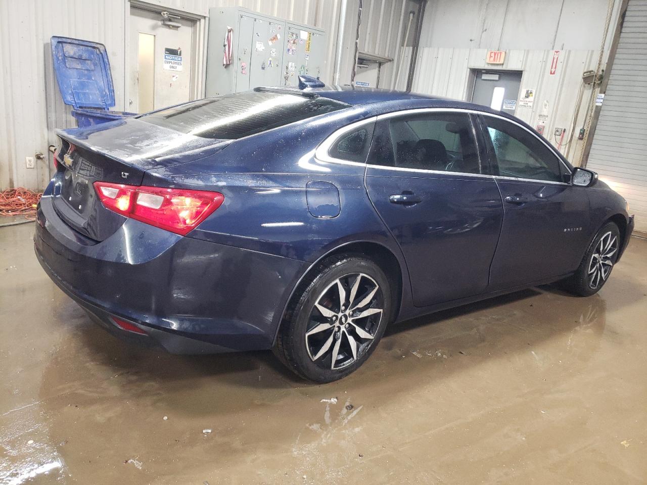 2018 Chevrolet Malibu - Image 3