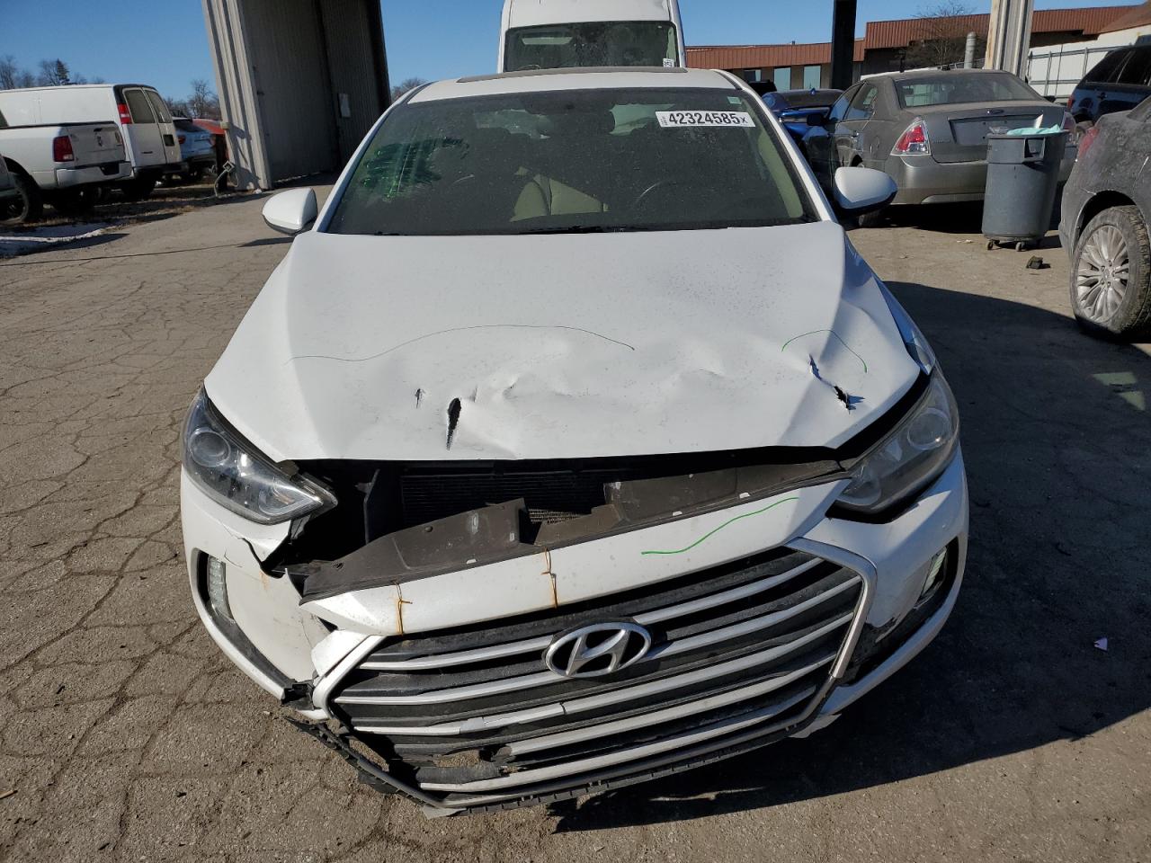2017 Hyundai Elantra - Image 5