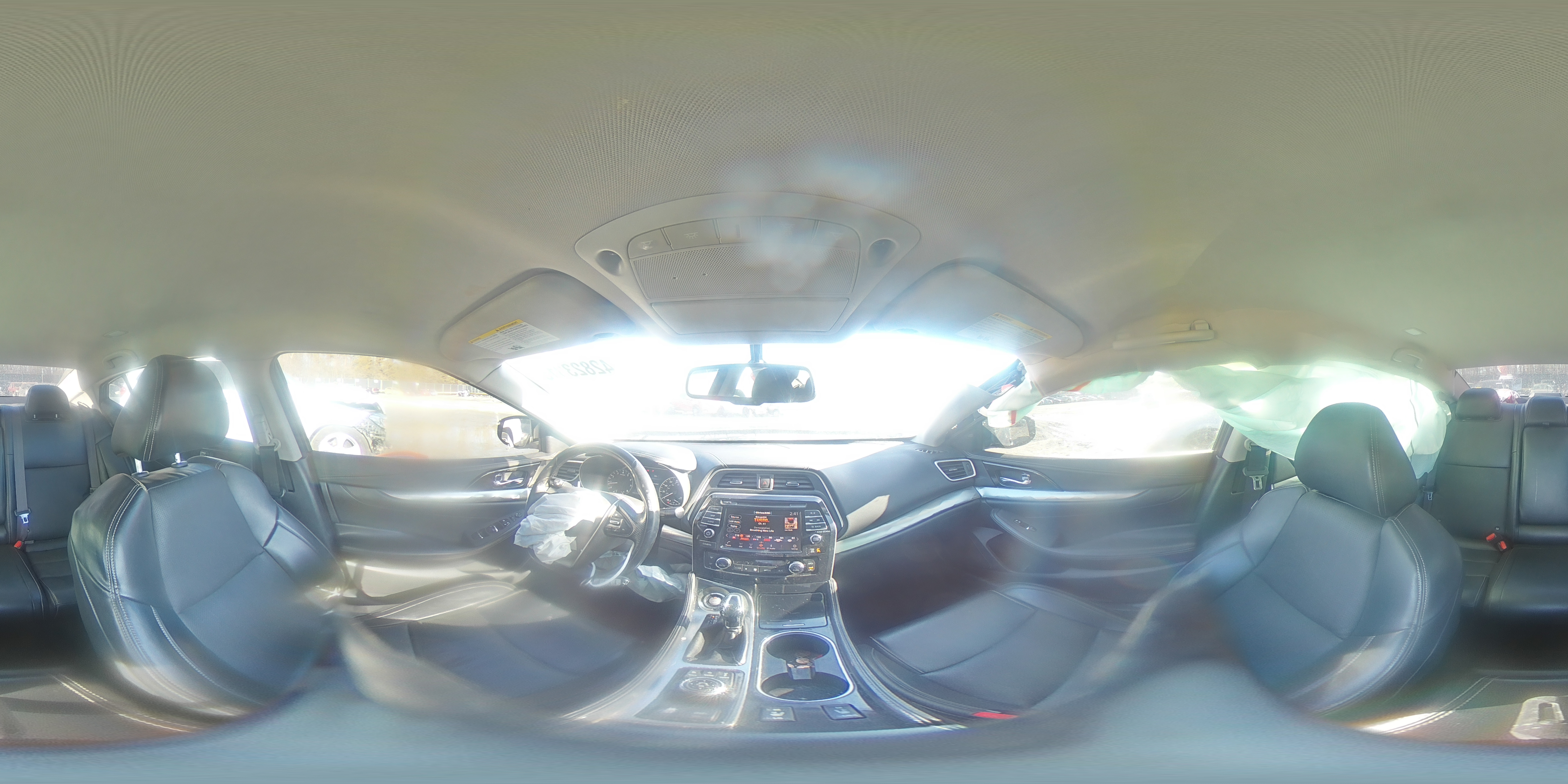 2019 Nissan Maxima - Image 13
