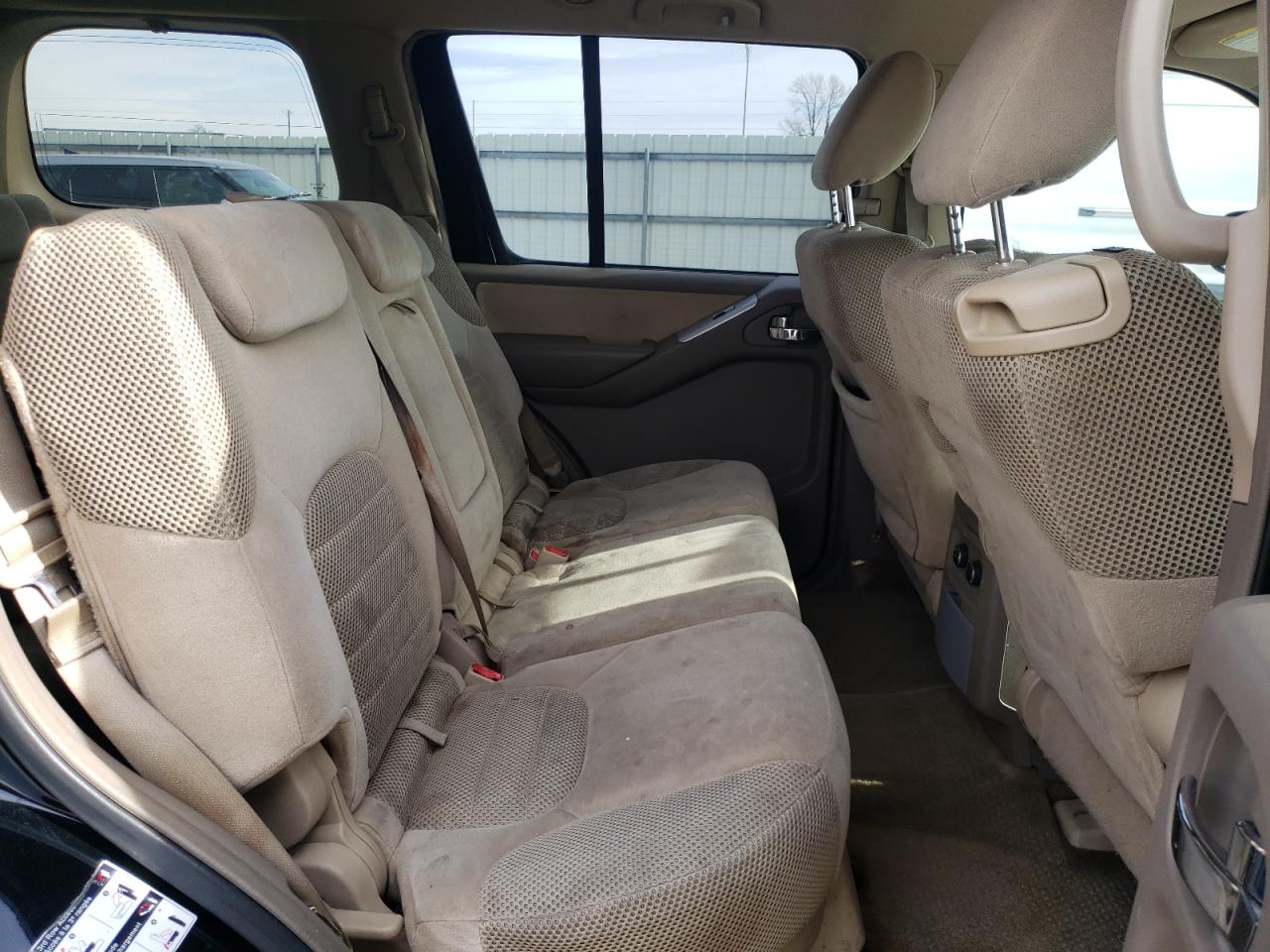 2011 Nissan Pathfinder - Image 12