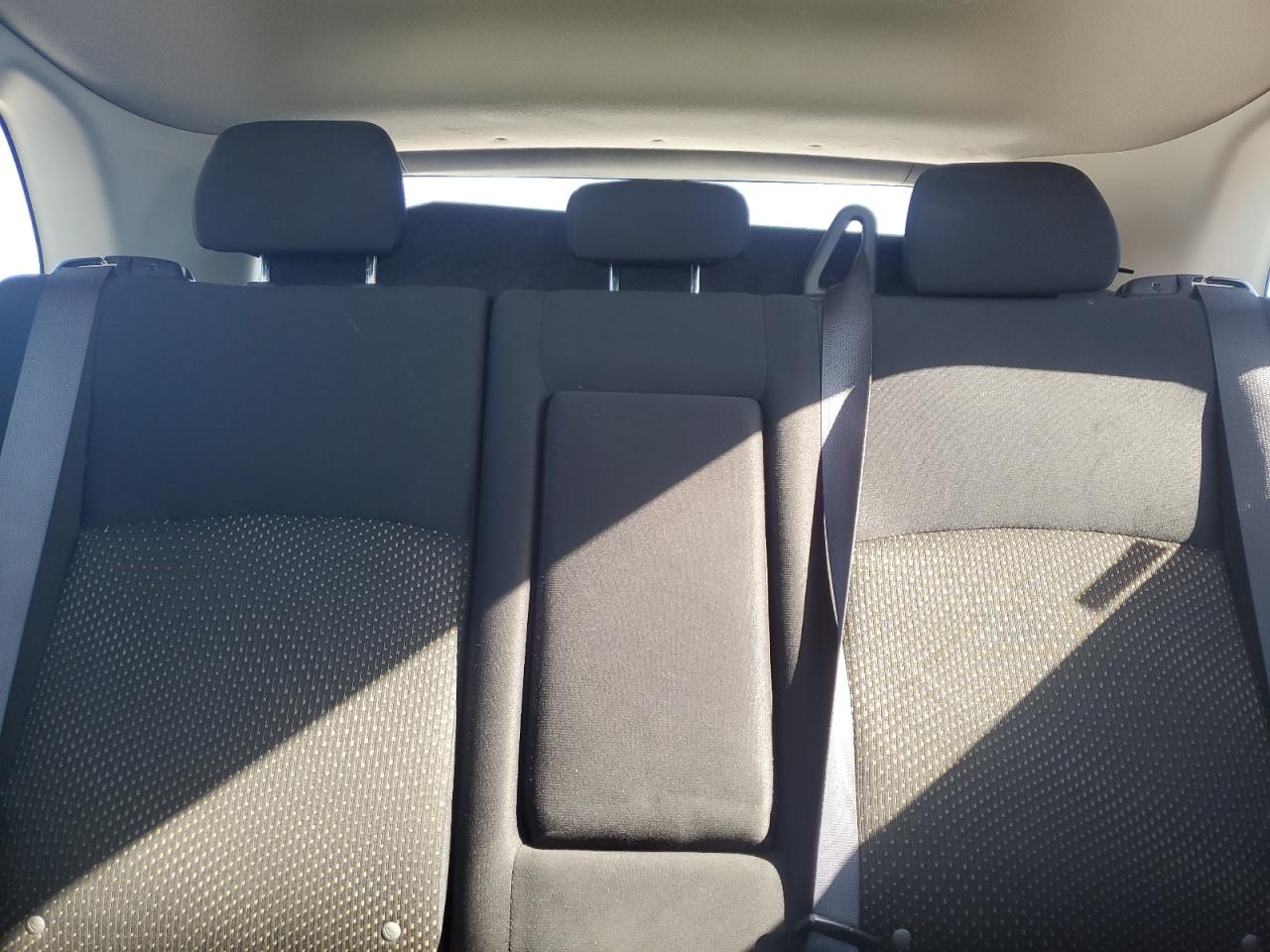 2016 Mitsubishi Outlander - Image 10