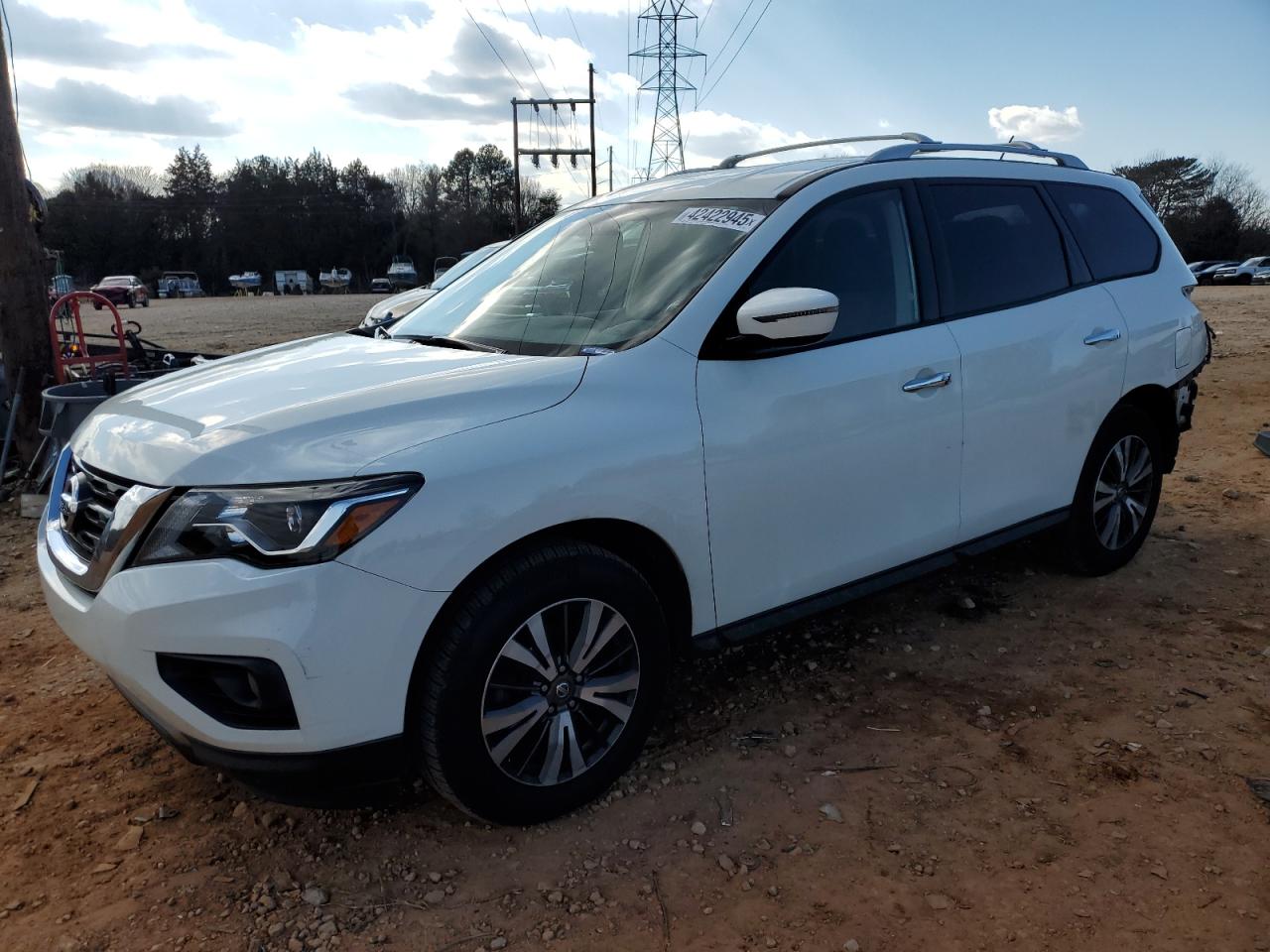 2017 Nissan Pathfinder - Image 1