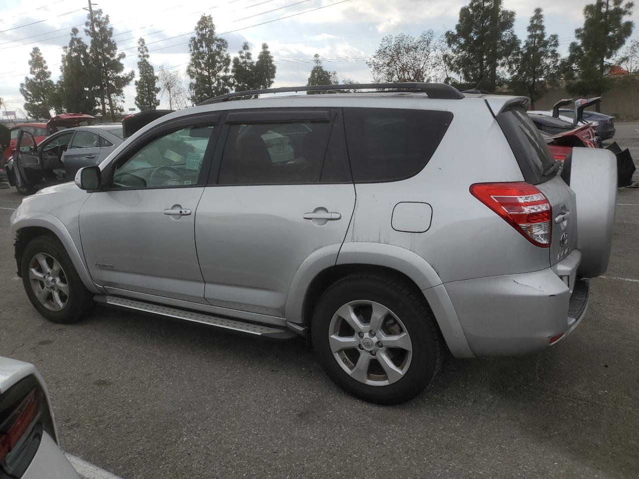 2011 Toyota RAV 4 - Image 2