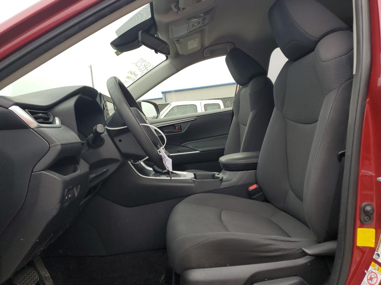 2019 Toyota RAV 4 - Image 7