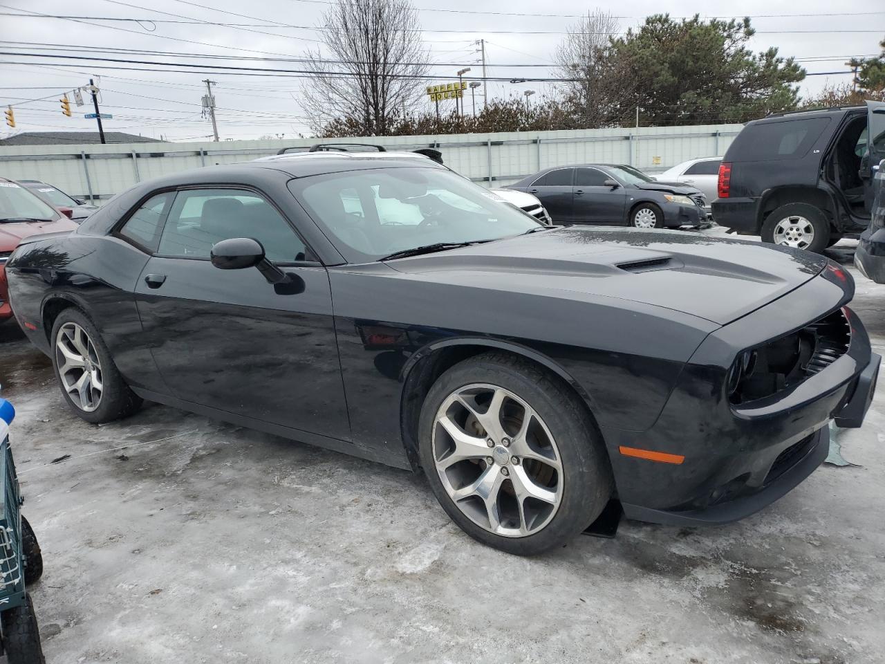2016 Dodge Challenger - Image 4