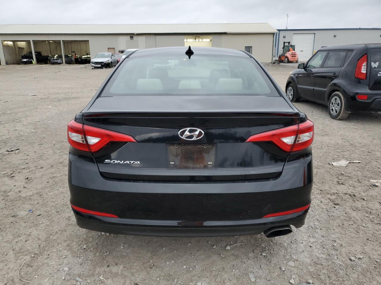 2017 Hyundai Sonata - Image 6