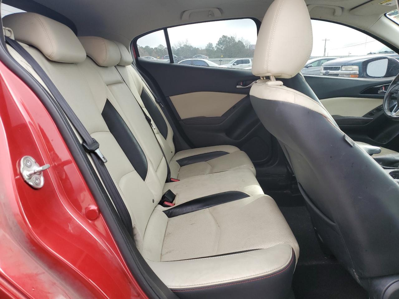 2015 Mazda 3 - Image 10