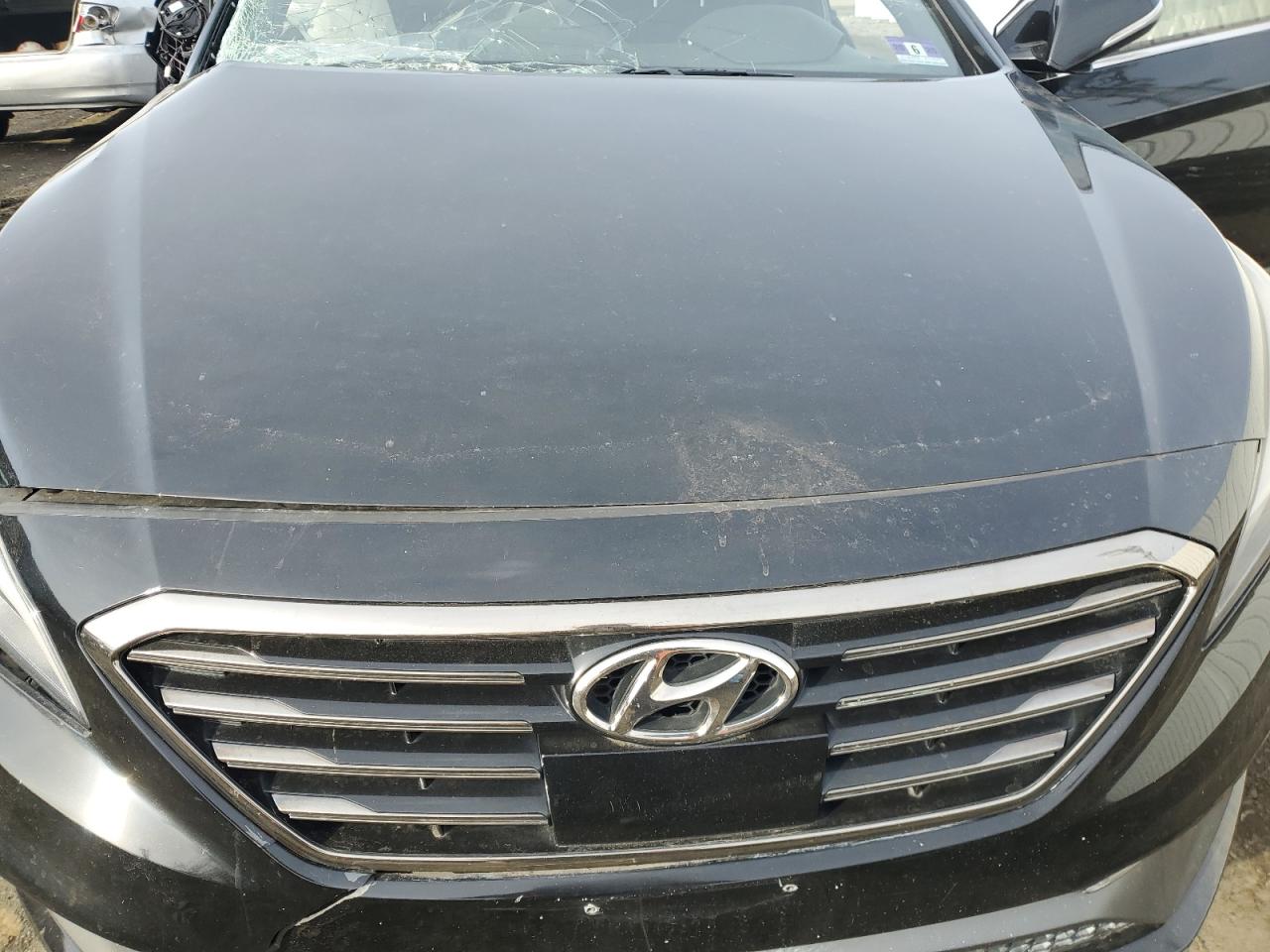 2015 Hyundai Sonata - Image 11