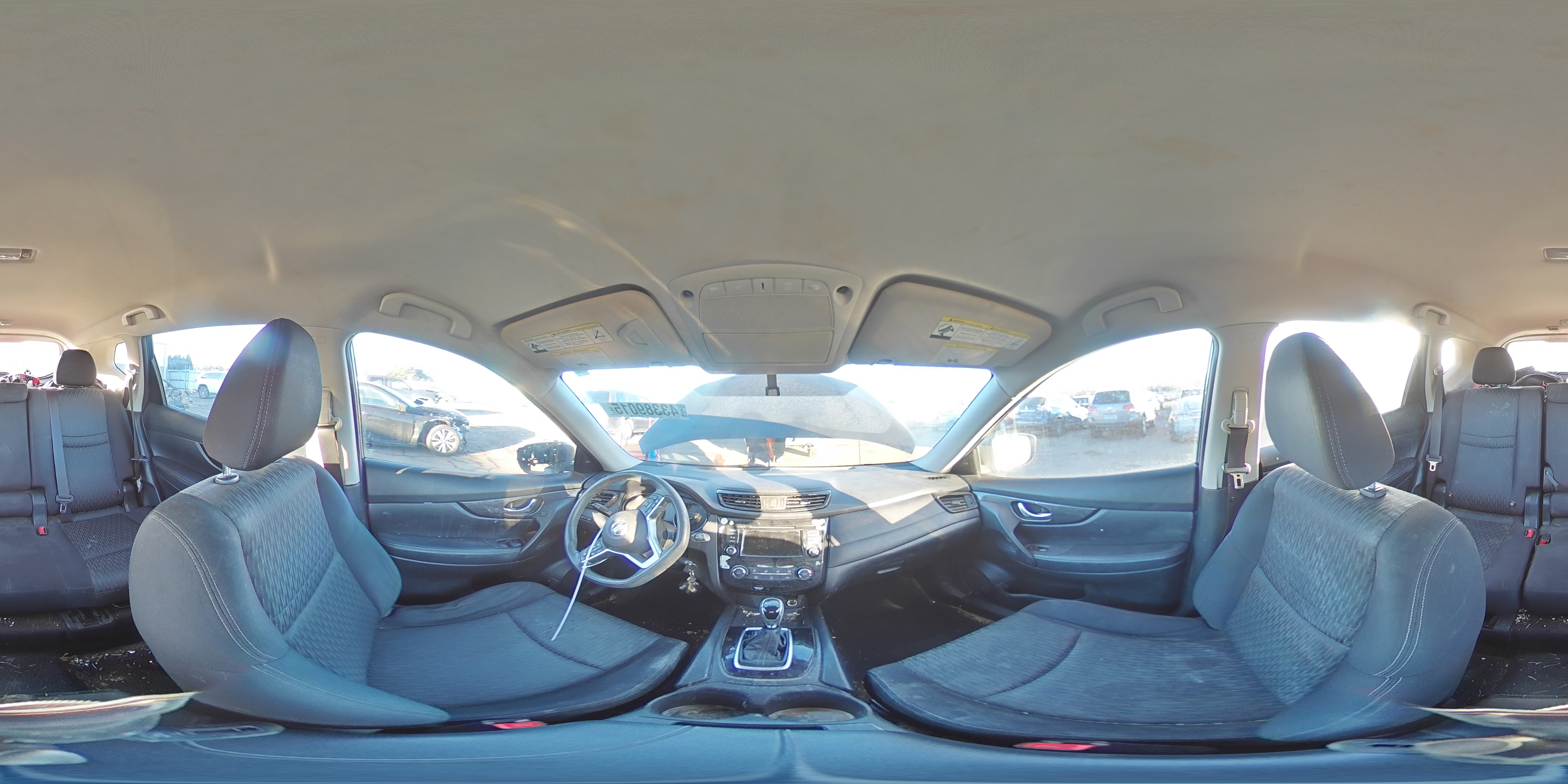 2018 Nissan Rogue - Image 14
