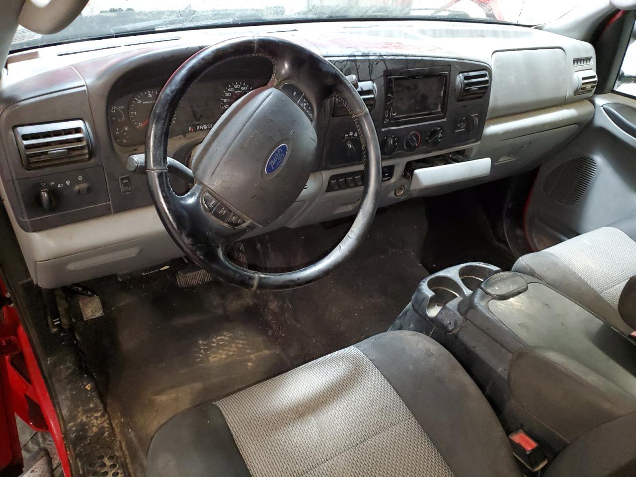 2005 Ford F250 - Image 8