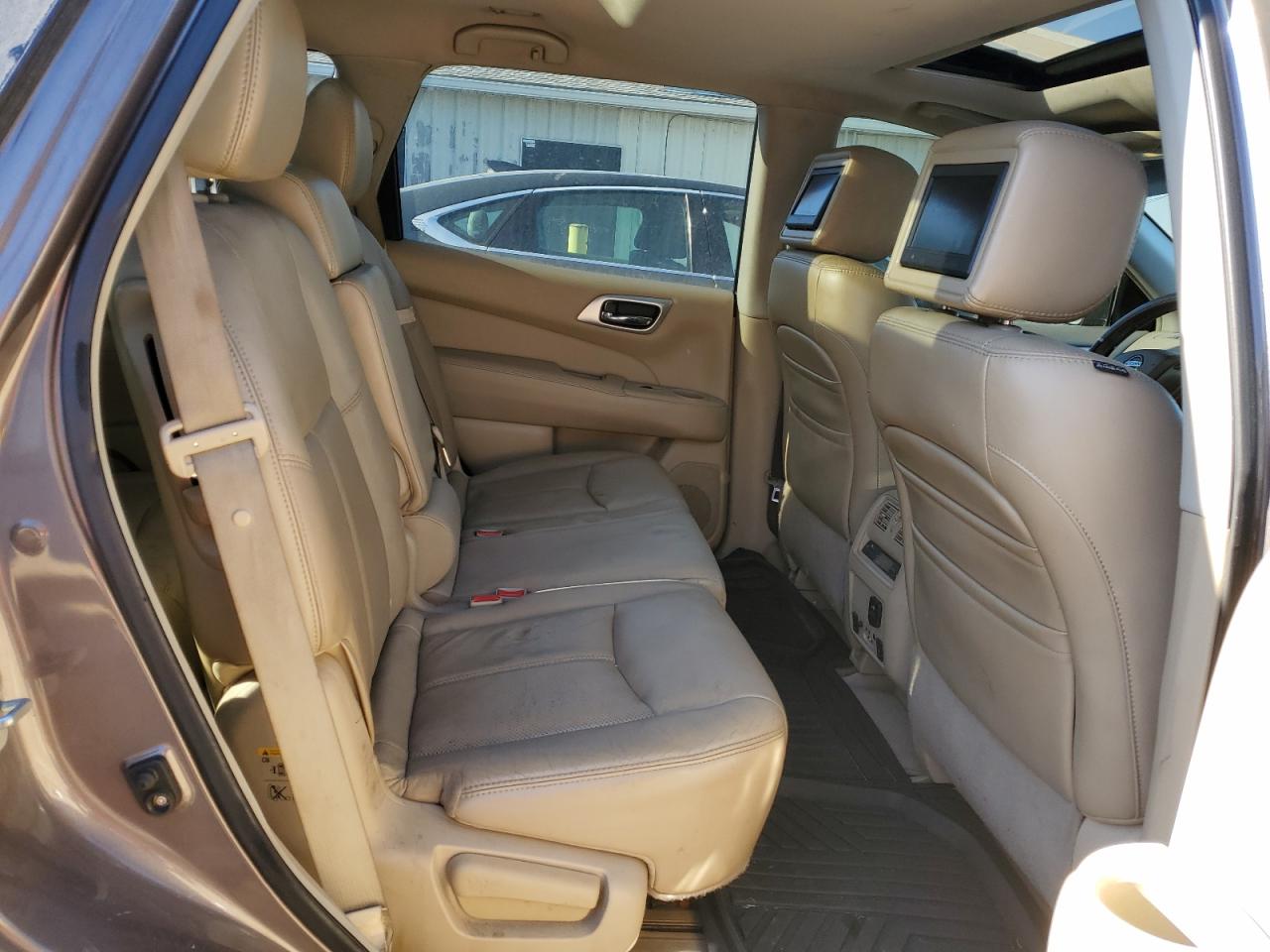 2013 Nissan Pathfinder - Image 11