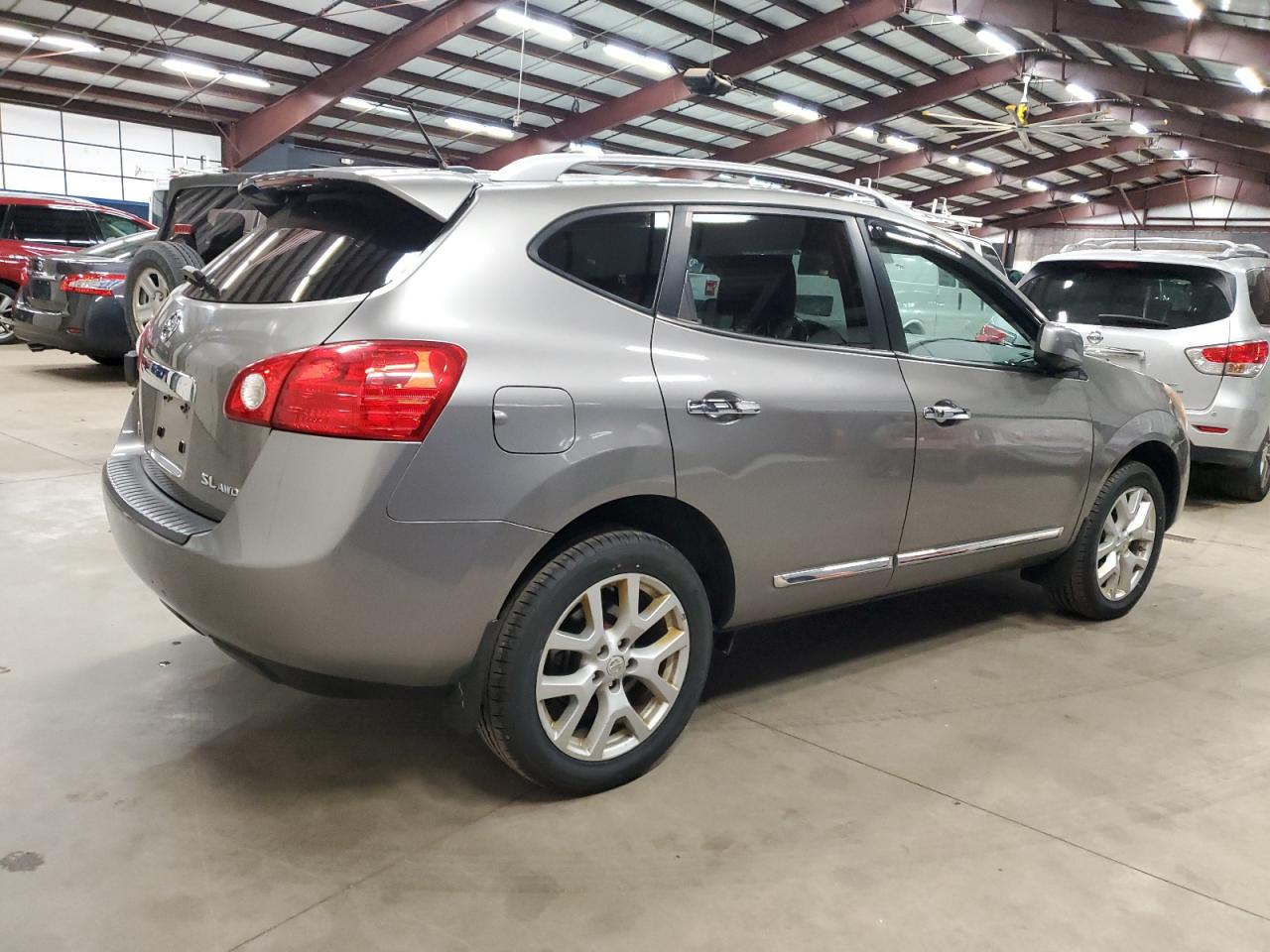 2012 Nissan Rogue - Image 3