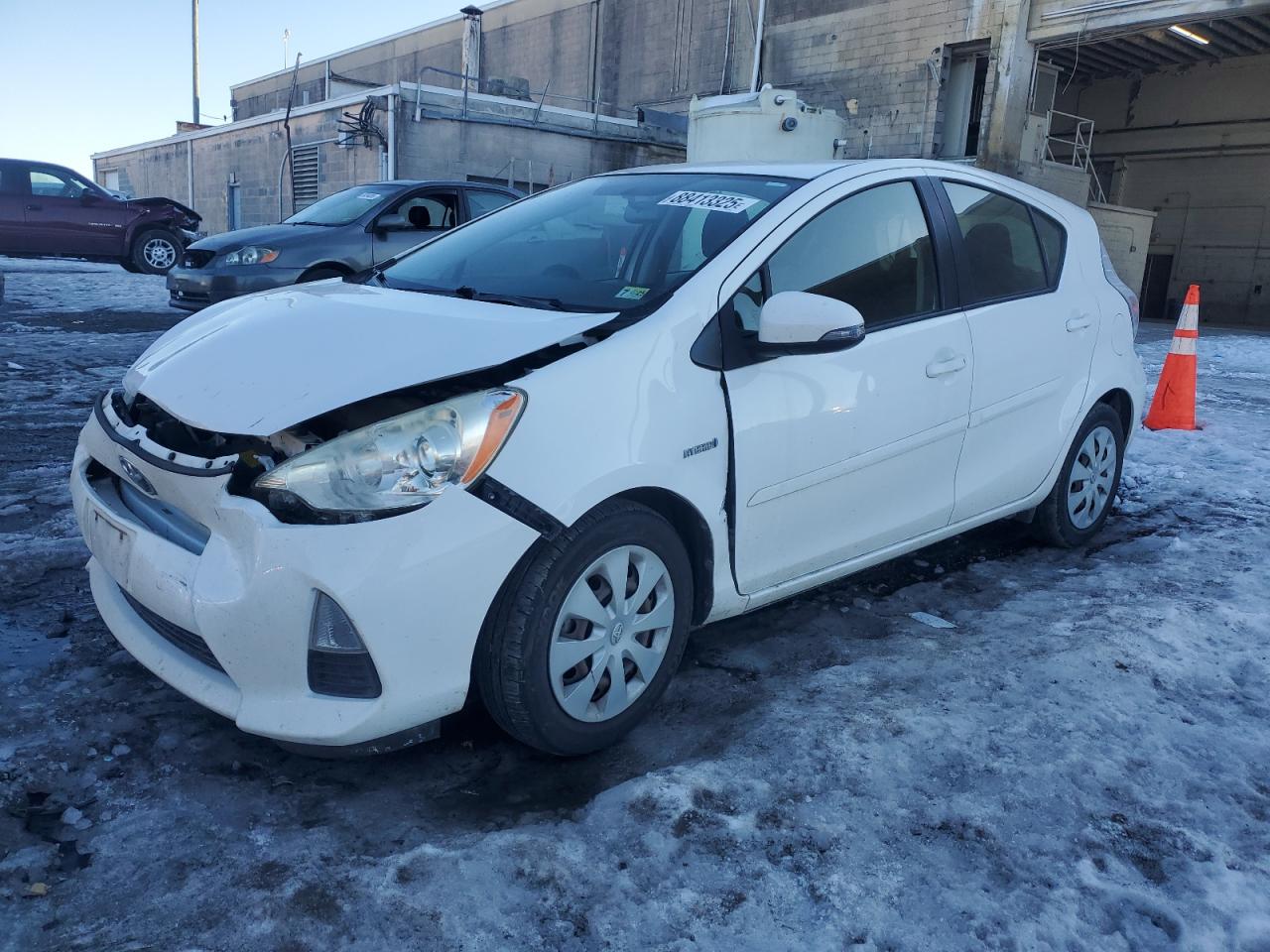 2013 Toyota Prius - Image 1