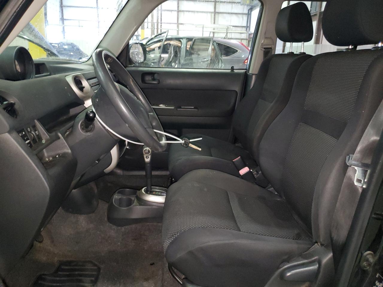 2005 Scion xB - Image 7