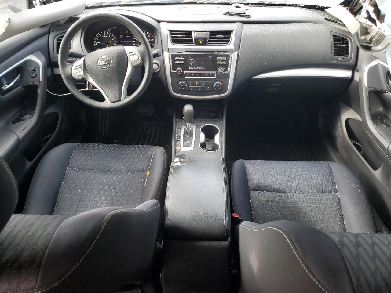 2017 Nissan Altima - Image 8
