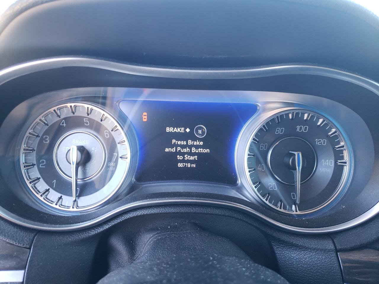 2021 Chrysler 300 - Image 9