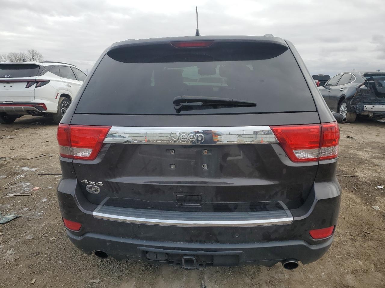 2011 Jeep Grand Cherokee - Image 6