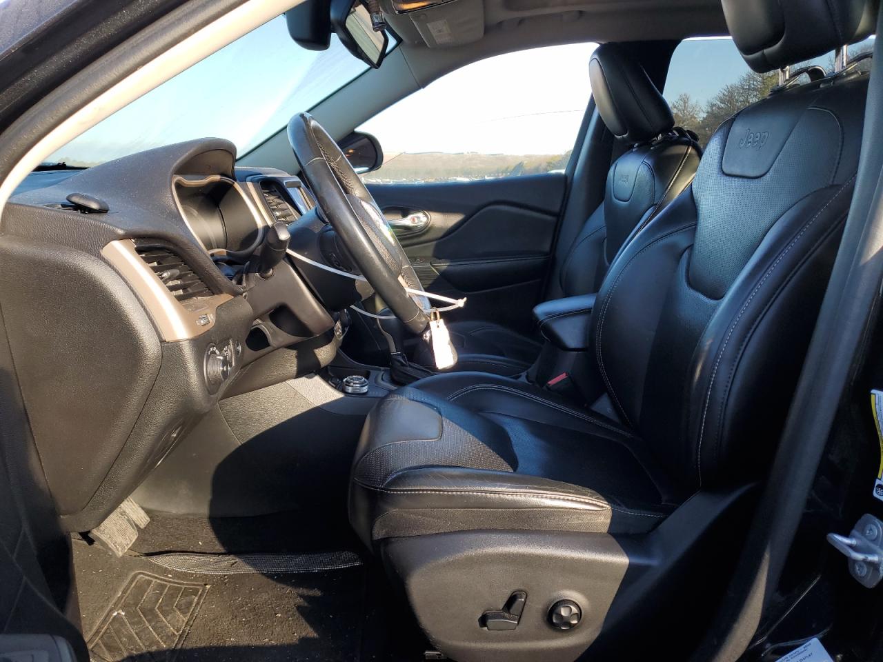 2016 Jeep Grand Cherokee - Image 7