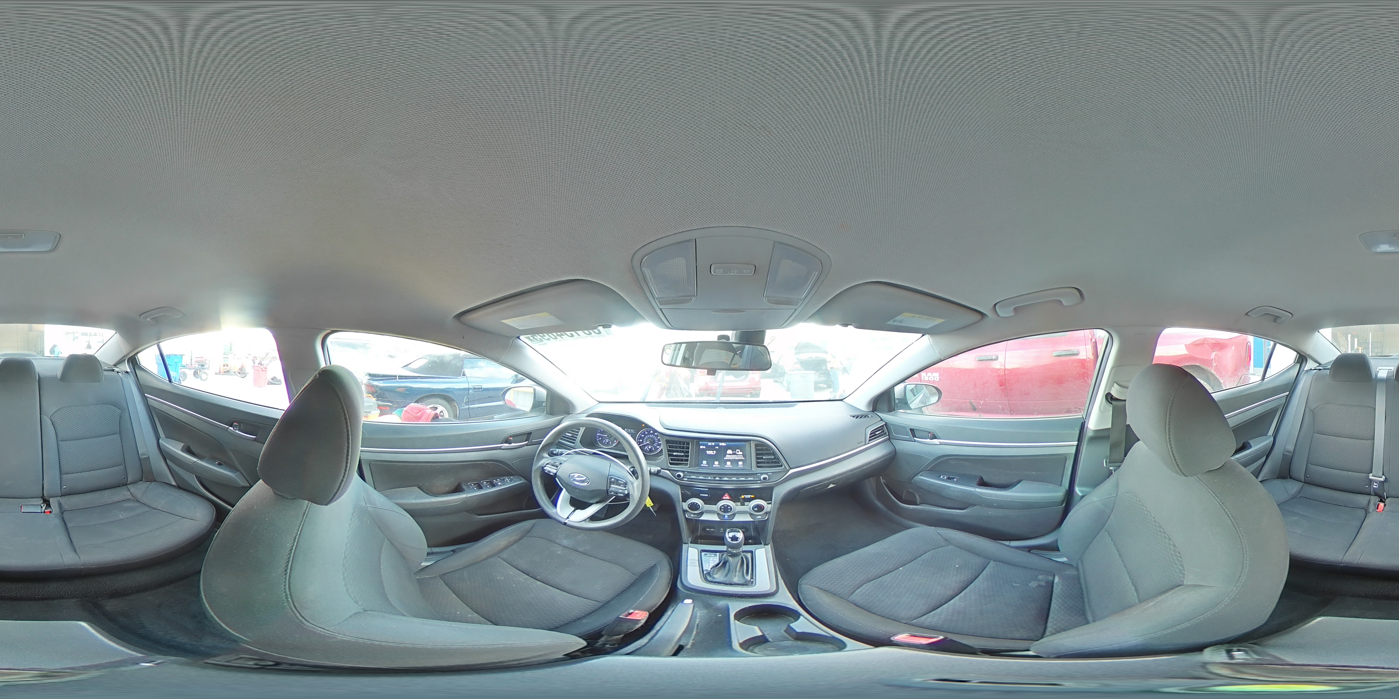 2019 Hyundai Elantra - Image 14