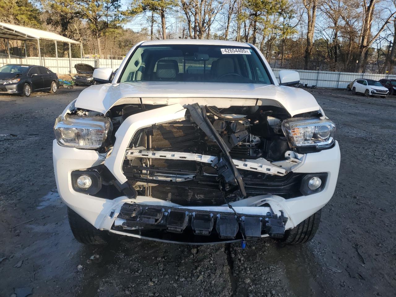 2018 Toyota Tacoma - Image 5