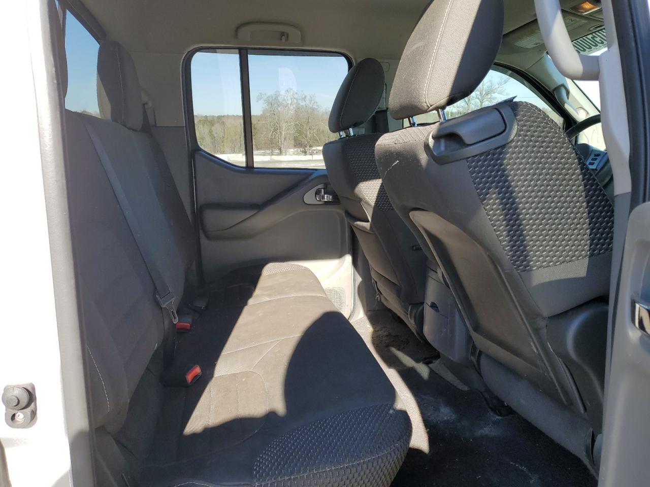 2014 Nissan Navara (Frontier) - Image 10