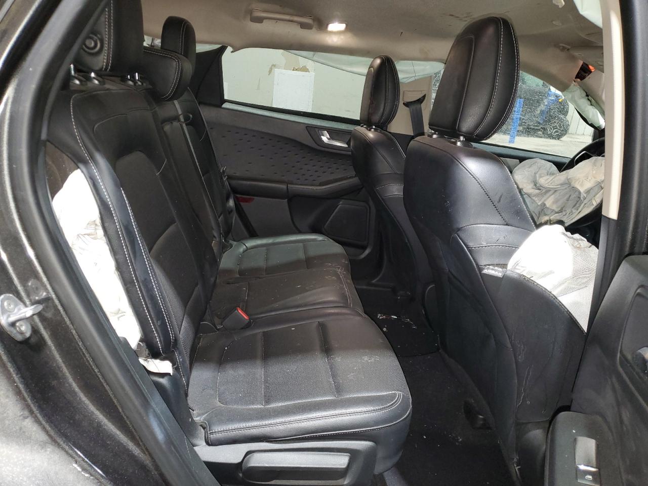 2020 Ford Escape - Image 11