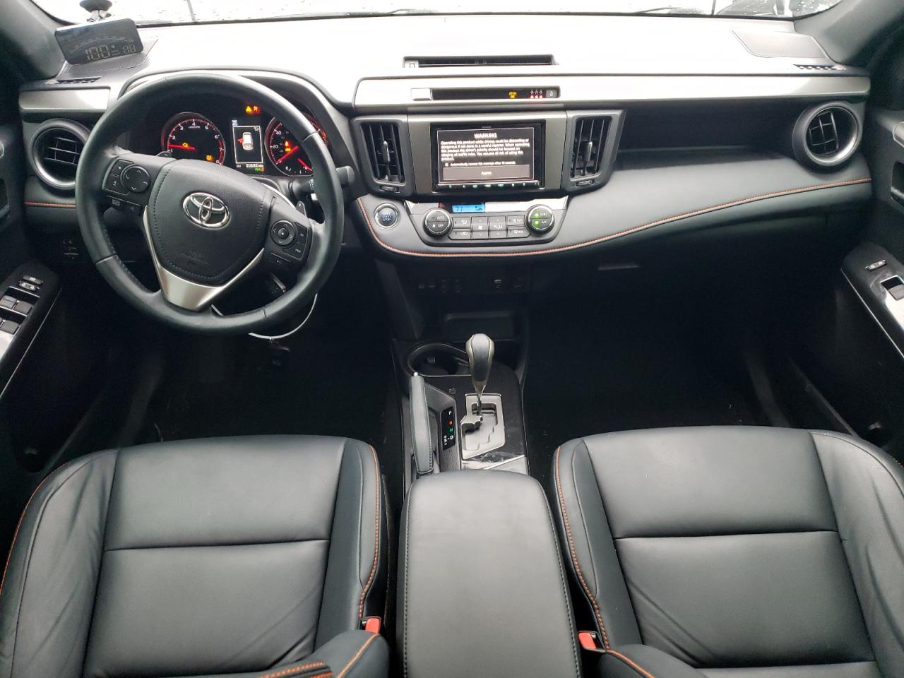 2017 Toyota RAV 4 - Image 8