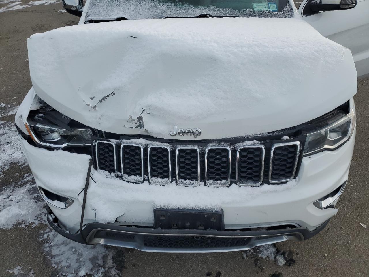 2018 Jeep Grand Cherokee - Image 14