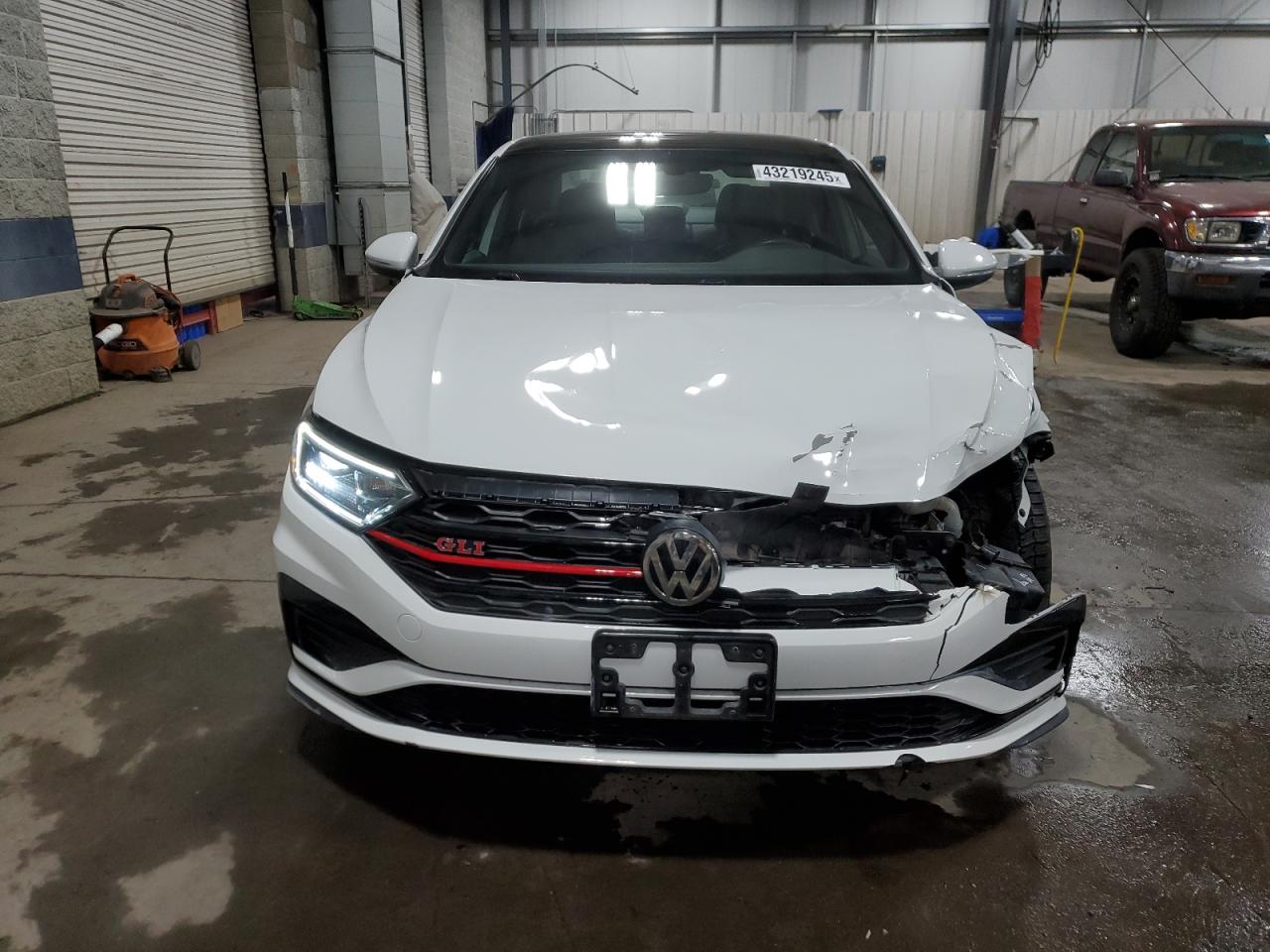 2019 Volkswagen Jetta - Image 5