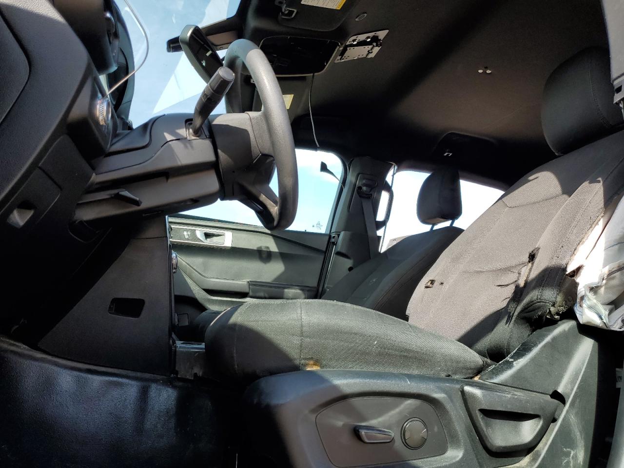 2022 Ford Explorer - Image 7
