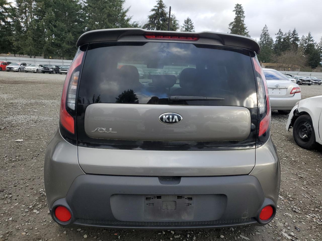 VIN KNDJN2A2XG7386400 2016 KIA SOUL no.6