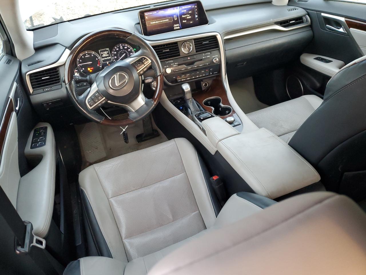 2017 Lexus RX - Image 8