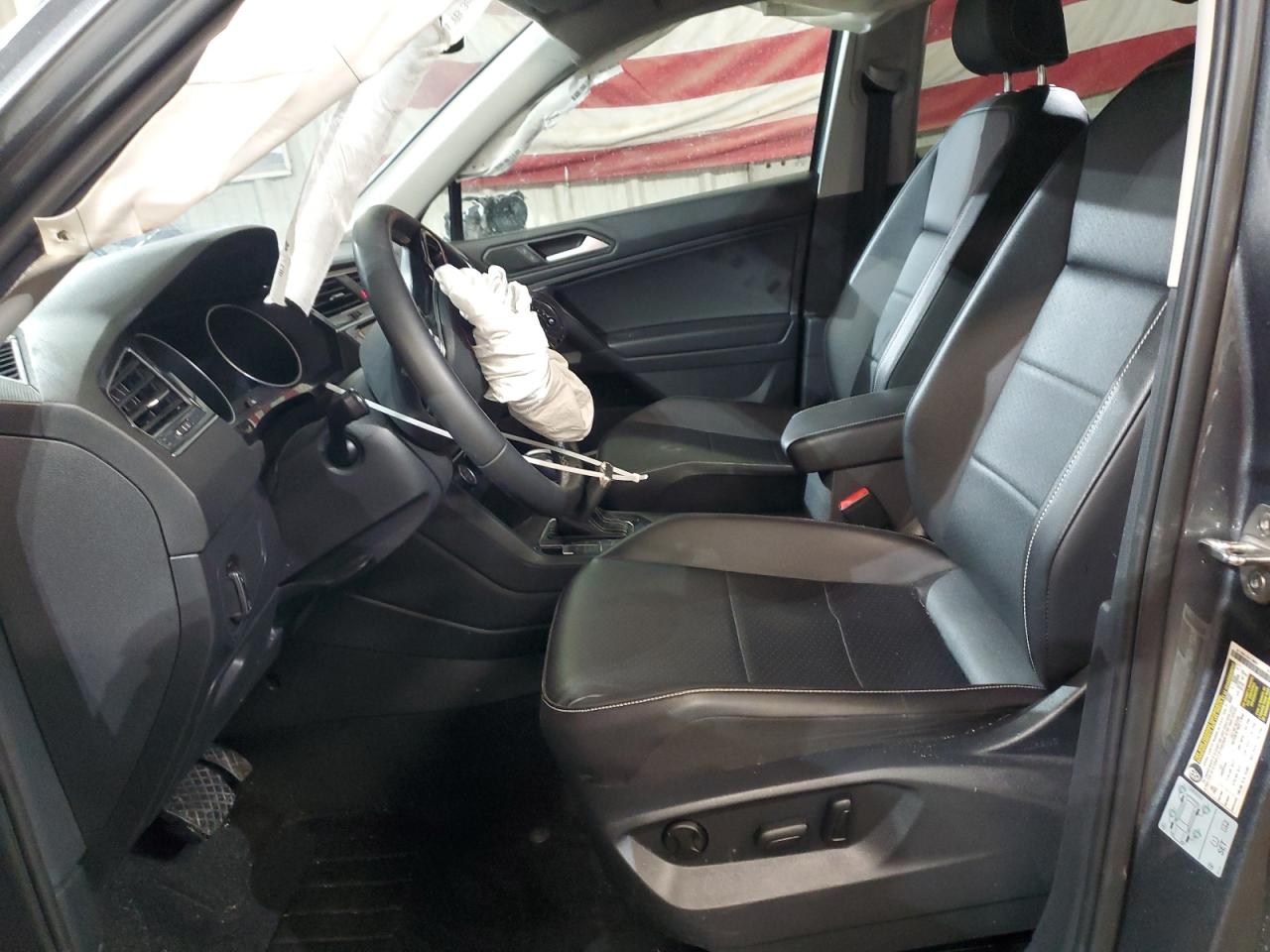 2021 Volkswagen Tiguan - Image 7