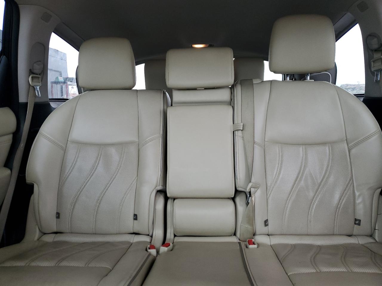 2017 Infiniti QX60 - Image 10
