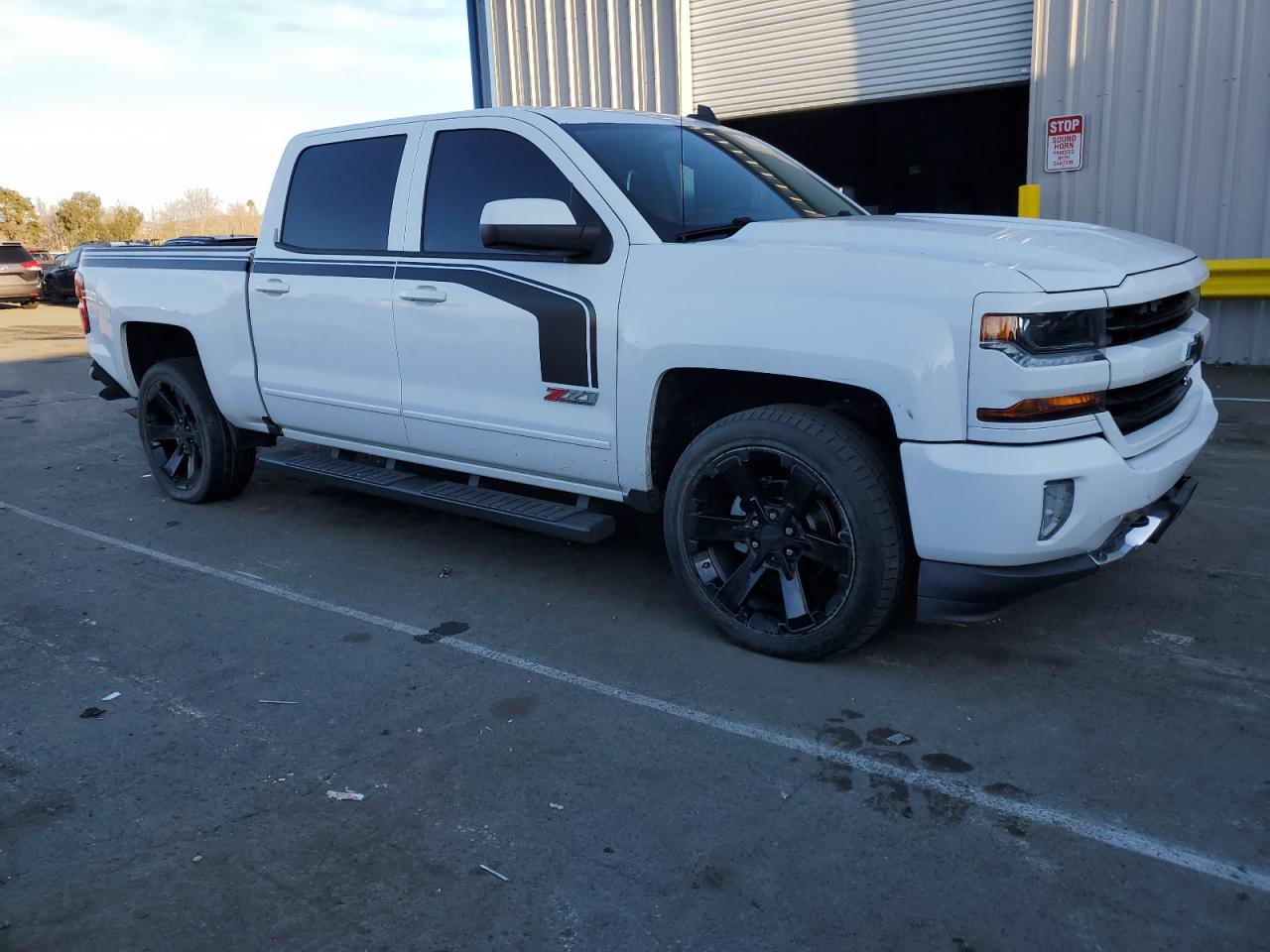2016 Chevrolet Silverado - Image 4