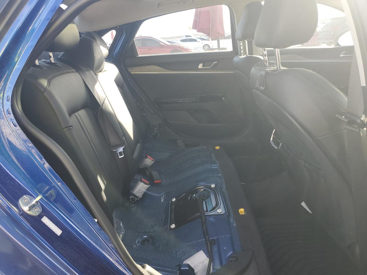 2021 Kia K5 - Image 10