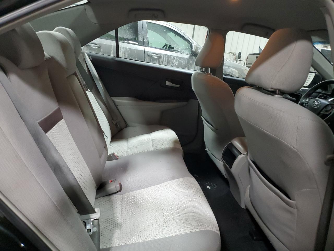 2013 Toyota Camry - Image 10