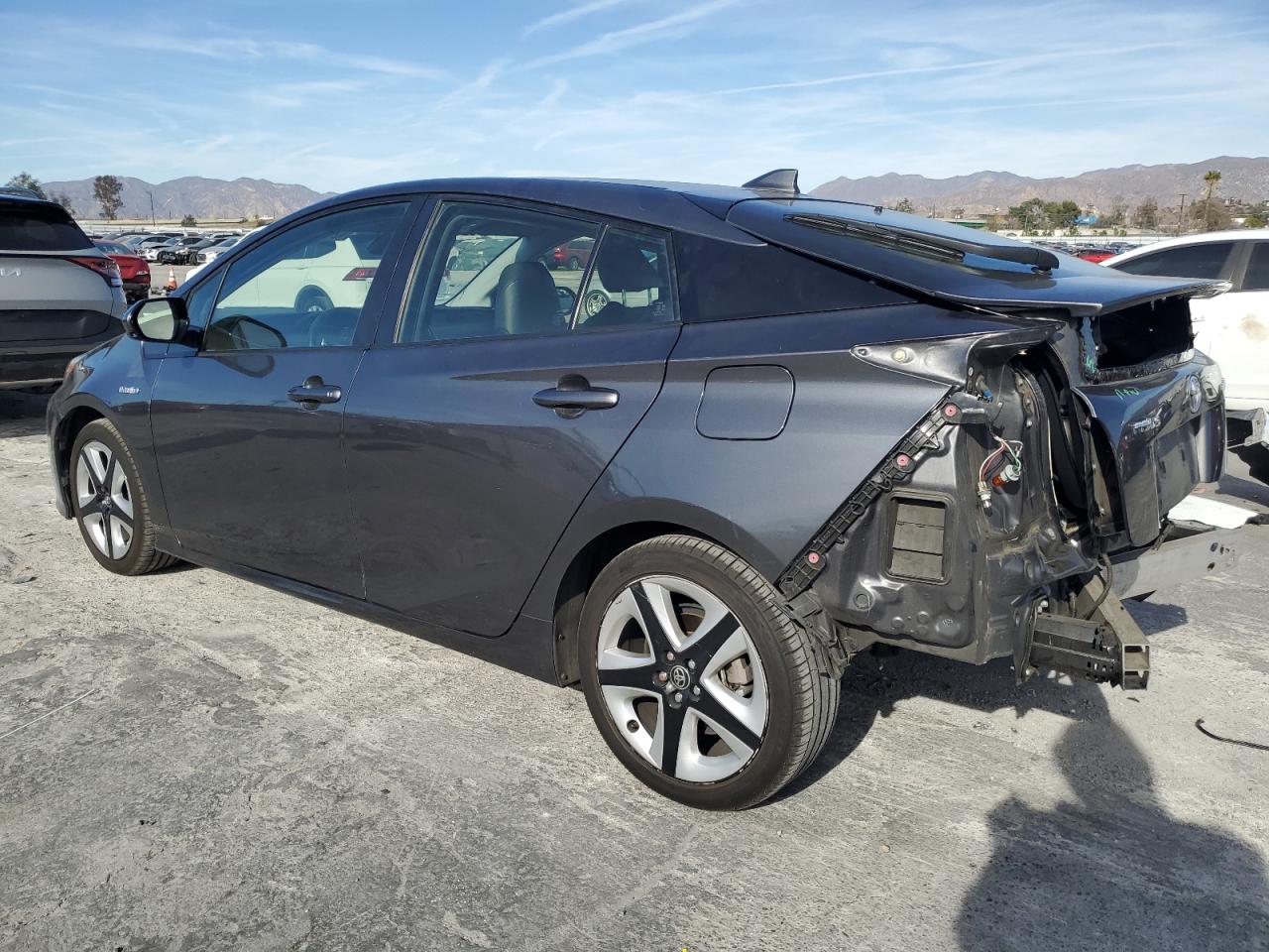 2017 Toyota Prius - Image 2